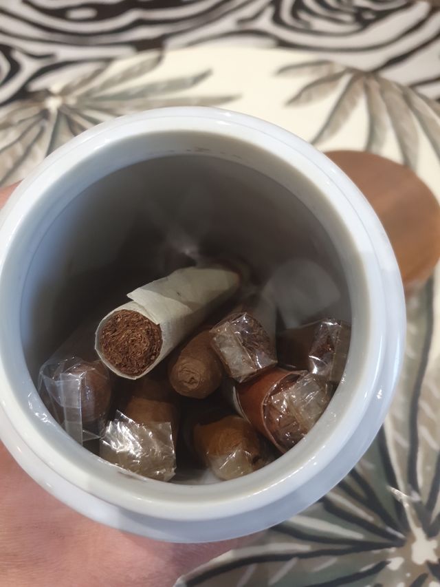 Pentola P.Waverlei 1907 - Con sigari