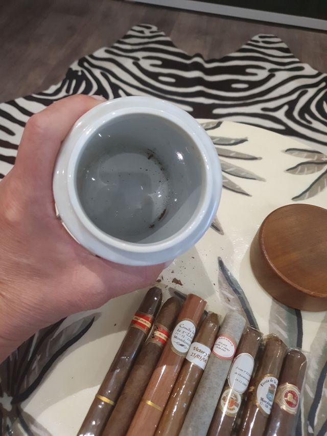 Pentola P.Waverlei 1907 - Con sigari