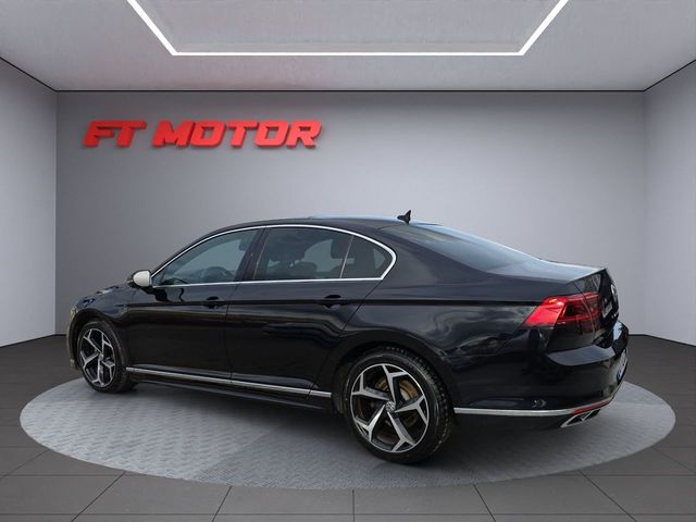 VOLKSWAGEN Passat RLine 2.0 TDI 110kW 150CV DSG