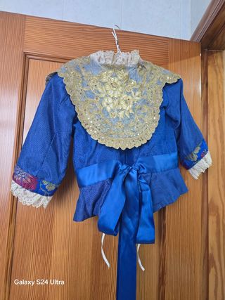 Traje Fallera azul y dorado 

Largo falda 86cm