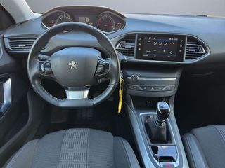 PEUGEOT 308 5p Allure BlueHDI 130 SS