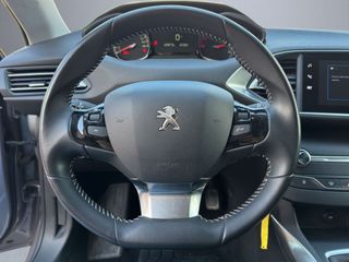 PEUGEOT 308 5p Allure BlueHDI 130 SS