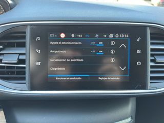 PEUGEOT 308 5p Allure BlueHDI 130 SS