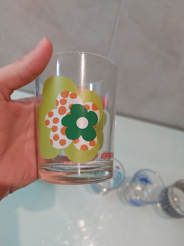 Vários óculos de design da Nocilla