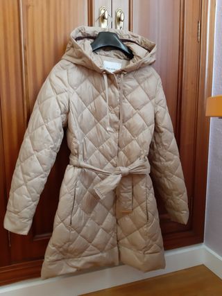 Abrigo acolchado Pedro del Hierro beige