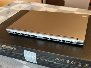 Acer Predator Triton 300 SE - Notebook