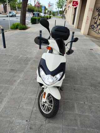 Moto eléctrica Efun Lipo 70