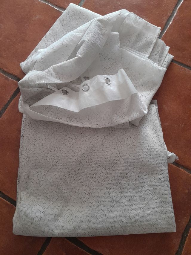 2 Cortinas de encaje blanco