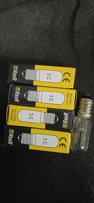 4 Lampadine 3 Candele Incandescenza