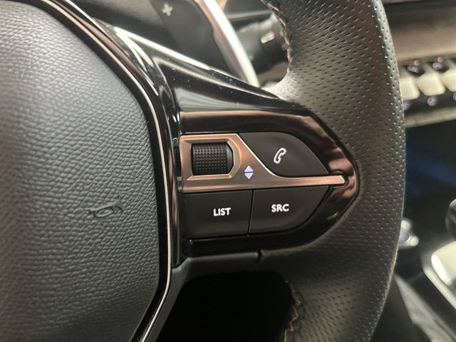 PEUGEOT 5008 1.5 BlueHDi 96kW SS GT Pack EAT8