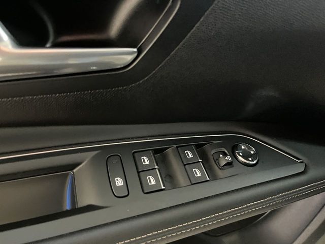 PEUGEOT 5008 1.5 BlueHDi 96kW SS GT Pack EAT8