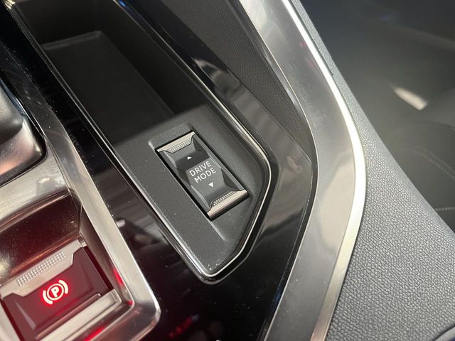 PEUGEOT 5008 1.5 BlueHDi 96kW SS GT Pack EAT8