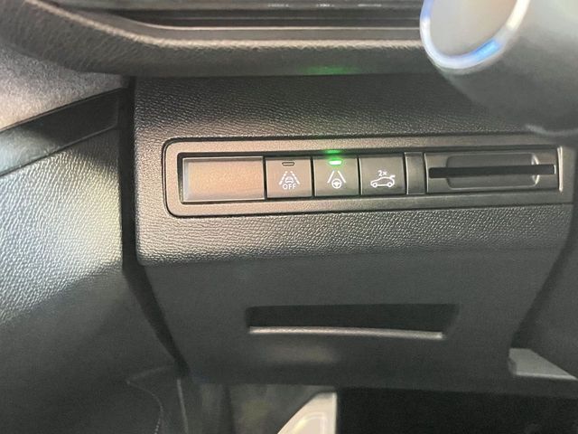 PEUGEOT 5008 1.5 BlueHDi 96kW SS GT Pack EAT8