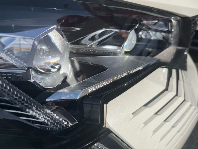 PEUGEOT 5008 1.5 BlueHDi 96kW SS GT Pack EAT8