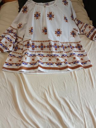 Blusa stile etnico bianca e marrone