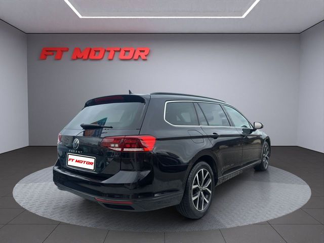 VOLKSWAGEN Passat Variant Executive 2.0 TDI 110kW DSG