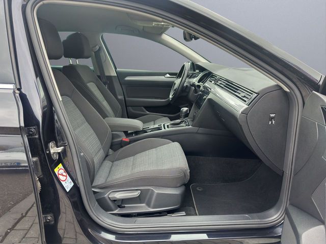 VOLKSWAGEN Passat Variant Executive 2.0 TDI 110kW DSG