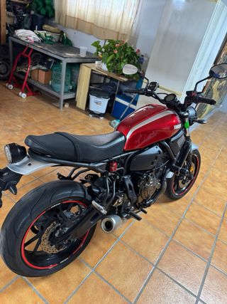 Yamaha XSR700