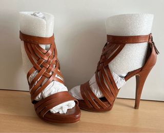 Sandalias de tacón de Zara – Talla 38 – Marrón