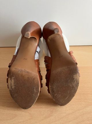Sandalias de tacón de Zara – Talla 38 – Marrón