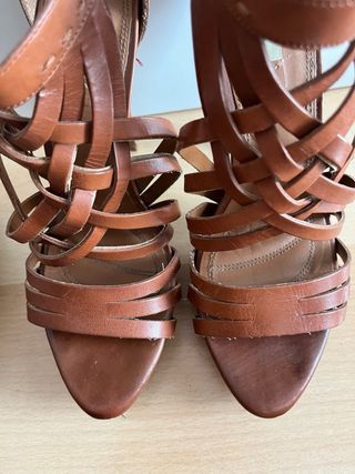 Sandalias de tacón de Zara – Talla 38 – Marrón