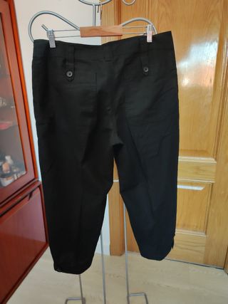 Pantalón negro H&M 3/4 - Talla 44