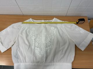 Blusa Mango blanca crop