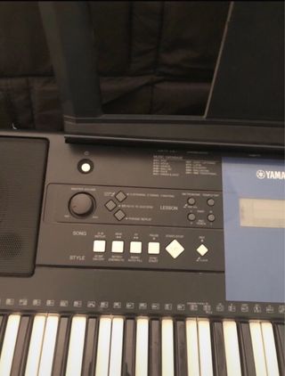 Yamaha PSR-E333 Teclado piano 
