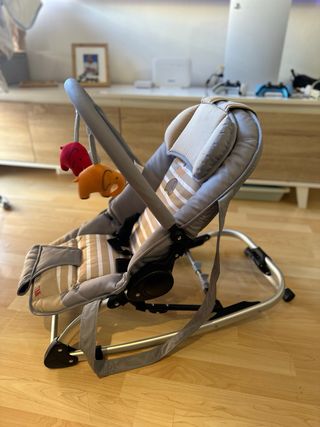 Silla mecedora  Y PORTÁTIL  (MULTIFUNCIONAL)
