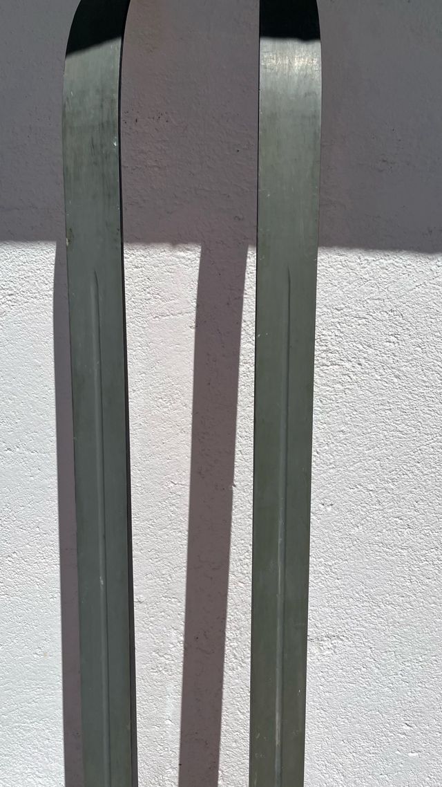 Vintage Fischer Europa Cross Country Snow Skis 205