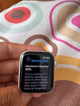 Apple Watch SE 2ª Gen GPS Gold 40 mm