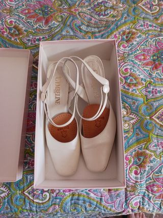 Zapatos CYMBELINE blancos  de la suerte