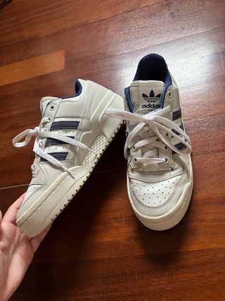 Zapatillas Adidas - Azul y Blanco
