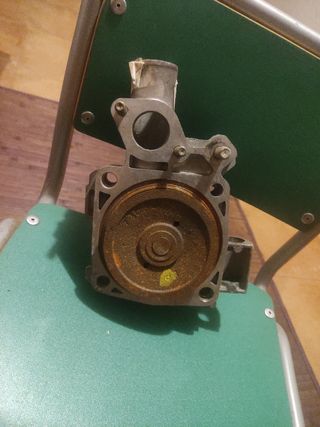 Bomba agua Seat 131