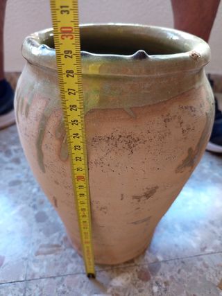 2 Tinajas de cerámica antiguas