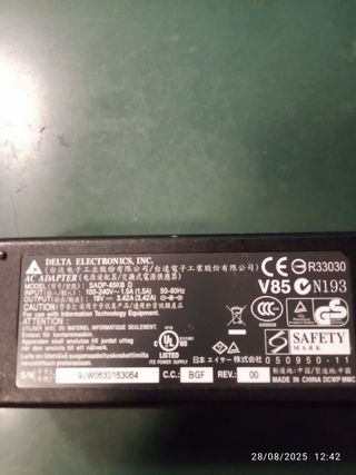 Adaptador AC Delta Electronics