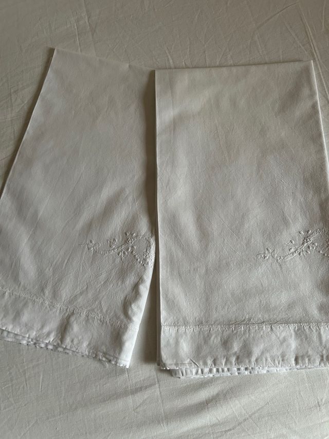 Splendida coppia di federe vintage 100% cotone 