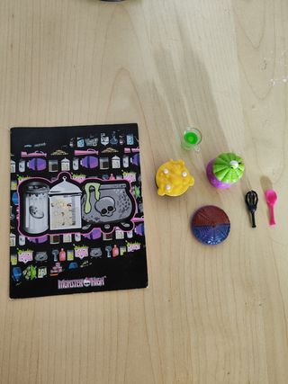 Monster High - Abbey e Heath a scuola