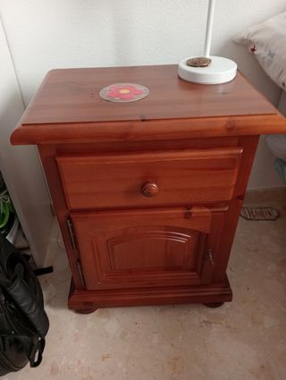 Muebles madera maciza