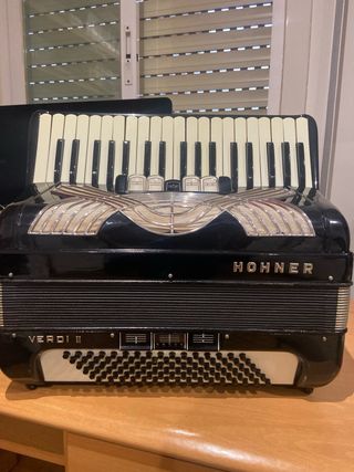 Acordeón Hohner Verdi II