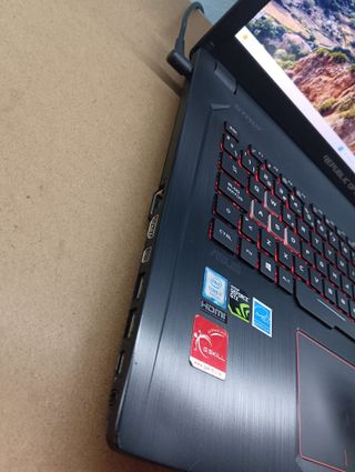 Portátil gaming ASUS ROG Strix i7 7700HQ Revisado