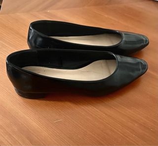Zapatos Sfera negros tacón bajo