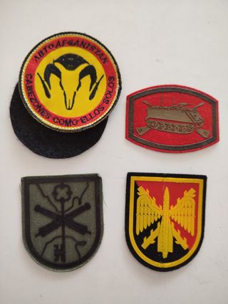 4 Parches Militares Vintage