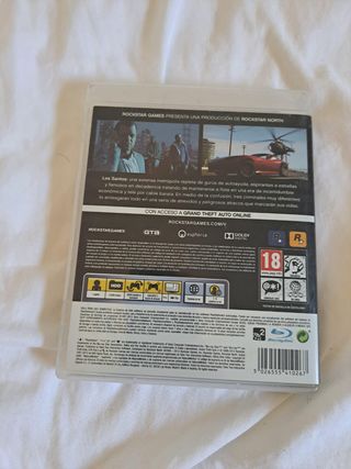 GTA V (PS3) y FIFA 2006 (PS2) 