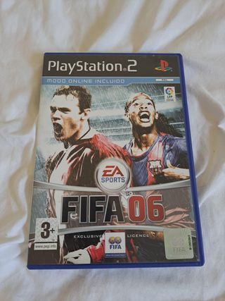 GTA V (PS3) y FIFA 2006 (PS2) 