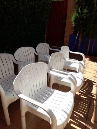 6 Sillas resina blancas jardín