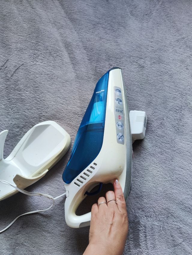 Aspiradora Hoover J1022 - 15.6v