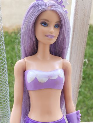 Muñeca Barbie Mermaid reveal+ peine 