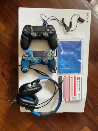 PS4 (PlayStation 4) 1TB + Star Wars Battlefront II