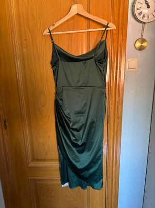 Vestido satén verde fiesta